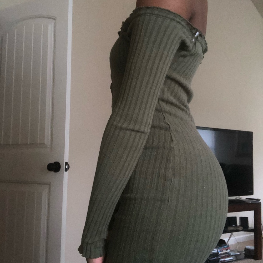 dress - Picture 4 of 4